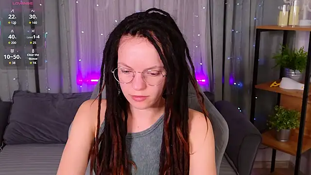 Snapshot of CoreyJane chatting on 06-21-26, 04:59 CoreyJane online show from 06-21-26, 04:59