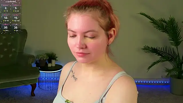 Snapshot of Lisa_Adam chatting on 06-13-26, 04:38 Lisa Adam online show from 06-13-26, 04:38