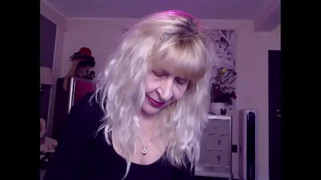 HornyMilf 555 online show from 10-15-25, 01:00