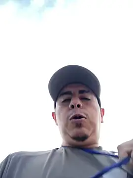 Snapshot of DanielGomez9 chatting on 01-20-25, 09:53 DanielGomez9 online show from 01-20-25, 09:53