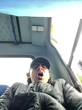 DanielGomez9 online show from 11-17-25, 12:11