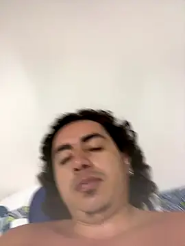 DanielGomez9 online show from 12-04-25, 04:44