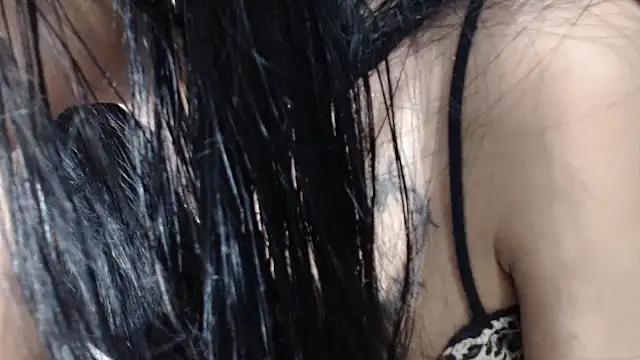 Livia Diaz online show from 11-09-25, 01:04