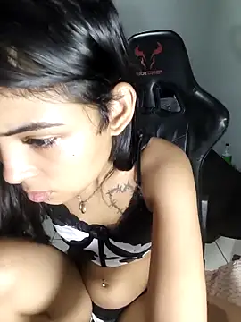 Livia Diaz online show from 04-17-26, 05:21