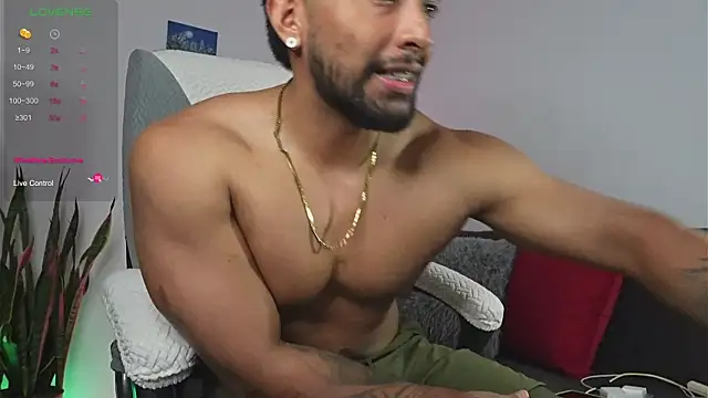 Couple muscle1 online show from 05-21-26, 08:49