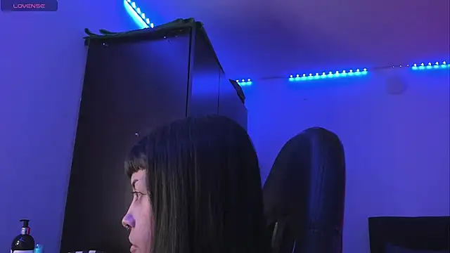 Snapshot of cleo_adams chatting on 02-01-25, 10:05 cleo adams online show from 02-01-25, 10:05