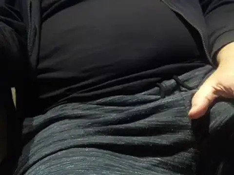 Snapshot of sexxx-mike chatting on 12-28-24, 06:08 sexxx-mike online show from 12-28-24, 06:08