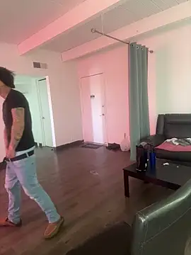 Snapshot of Papinine6 chatting on 10-30-25, 05:24 Papinine6 online show from 10-30-25, 05:24