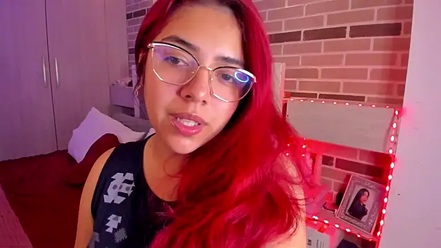 Rousse Collinss online show from 12-24-24, 04:44