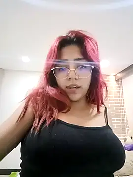 Rousse Collinss online show from 01-05-25, 10:19