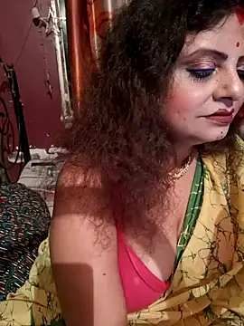 Snapshot of Maaya66 chatting on 12-07-24, 04:58 Maaya66 online show from 12-07-24, 04:58