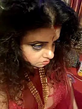 Snapshot of Maaya66 chatting on 12-31-24, 11:17 Maaya66 online show from 12-31-24, 11:17