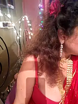 Snapshot of Maaya66 chatting on 01-02-25, 08:02 Maaya66 online show from 01-02-25, 08:02