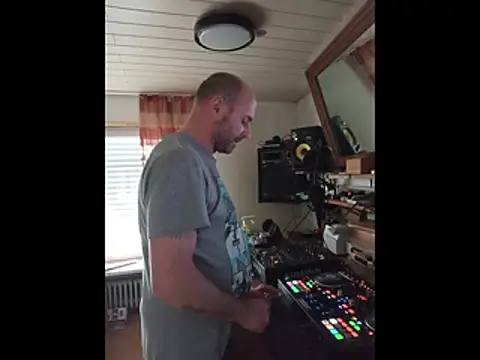 rosaeichel online show from 04-05-26, 02:03