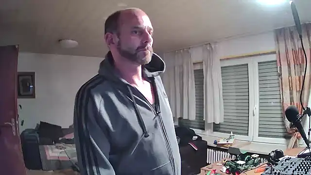 rosaeichel online show from 04-15-26, 08:42