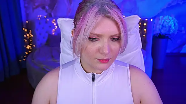 CoolTatis online show from 10-24-25, 02:35