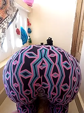 zainabsmile online show from 04-14-26, 10:10