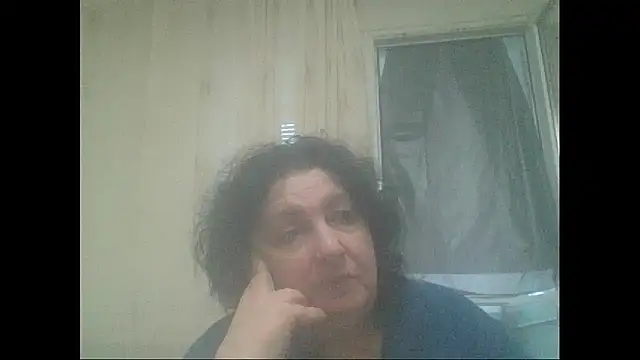 Snapshot of maturekorine chatting on 04-20-26, 04:21 maturekorine online show from 04-20-26, 04:21