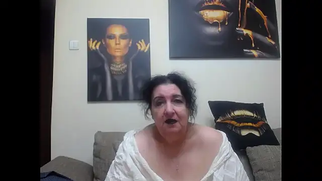 Snapshot of maturekorine chatting on 04-24-26, 09:28 maturekorine online show from 04-24-26, 09:28