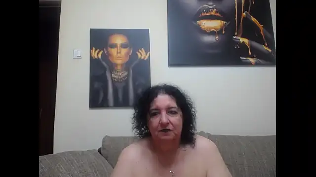 Snapshot of maturekorine chatting on 04-29-26, 12:27 maturekorine online show from 04-29-26, 12:27