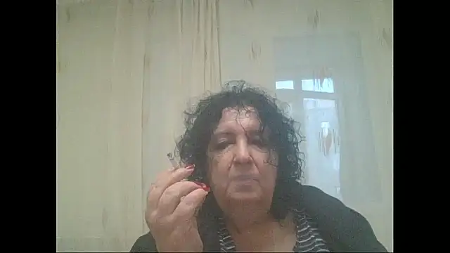 Snapshot of maturekorine chatting on 05-14-26, 05:31 maturekorine online show from 05-14-26, 05:31