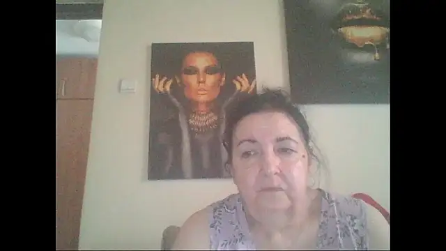 Snapshot of maturekorine chatting on 07-17-26, 12:45 maturekorine online show from 07-17-26, 12:45