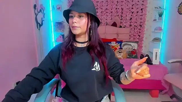 red moon 2 online show from 12-20-24, 03:47