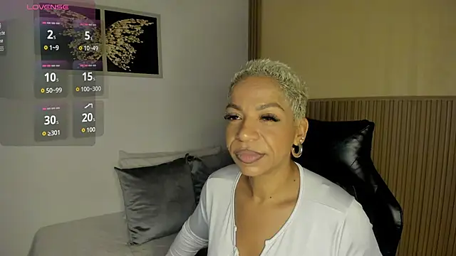 summer night  online show from 02-17-26, 11:29