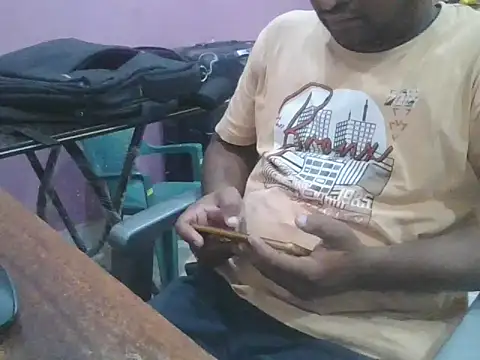 ITGuyhyd online show from 04-12-26, 02:44