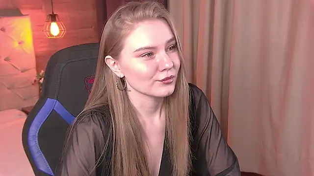 Snapshot of ValerieViolette chatting on 02-13-25, 08:59 ValerieViolette online show from 02-13-25, 08:59