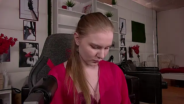 Snapshot of ValerieViolette chatting on 02-27-25, 12:34 ValerieViolette online show from 02-27-25, 12:34