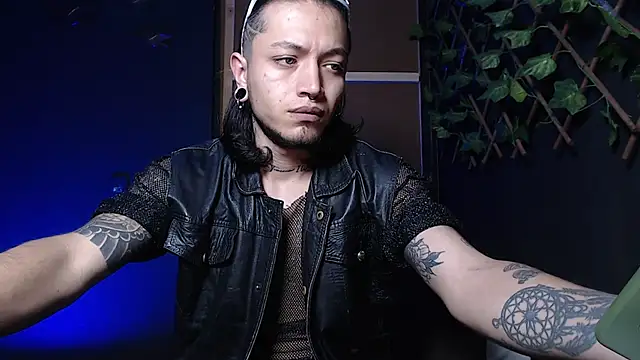 Dicaprioo  online show from 10-24-25, 05:48