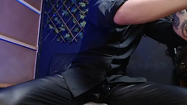 Dicaprioo  online show from 11-26-25, 05:58