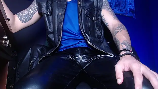 Dicaprioo  online show from 03-26-26, 03:23