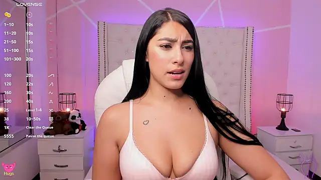 Snapshot of Emily_roux chatting on 03-09-25, 04:49 Emily roux online show from 03-09-25, 04:49