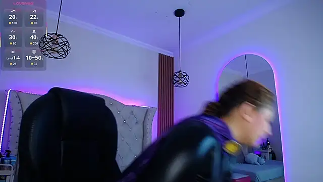 Charlotte Jones   online show from 01-15-26, 11:15