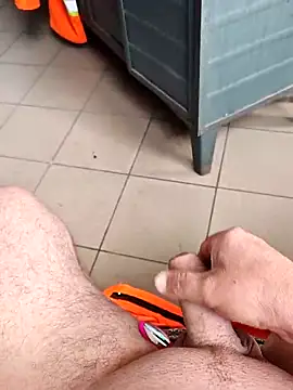 Szeltolo001 online show from 03-11-26, 12:44