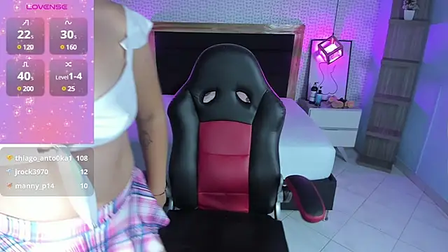 Snapshot of delilaquinn chatting on 03-22-25, 03:20 delilaquinn online show from 03-22-25, 03:20