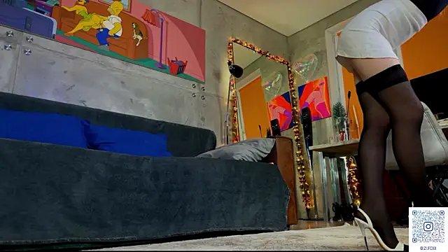 izi-fox online show from 03-12-26, 05:08