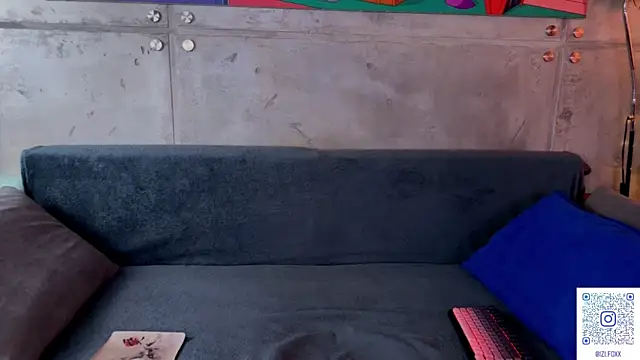 izi-fox online show from 04-16-26, 04:08