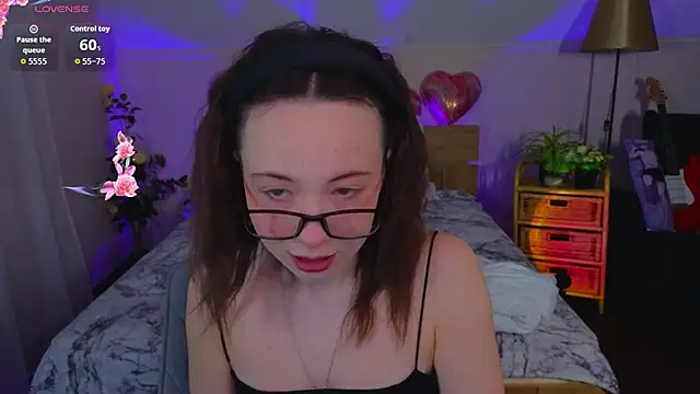 Hayle Hill online show from 02-09-26, 01:09