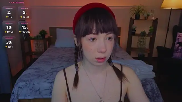 Snapshot of Hayle_Hill chatting on 05-03-26, 01:44 Hayle Hill online show from 05-03-26, 01:44