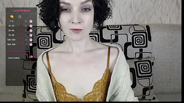 TinaWince online show from 02-12-25, 08:38