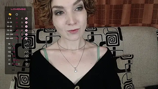 TinaWince online show from 11-14-25, 04:55