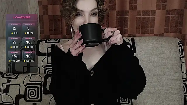 TinaWince online show from 02-12-26, 04:40