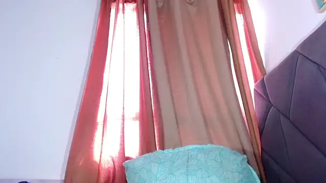 LAISYBROWNX online show from 11-20-25, 01:00