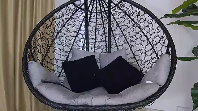 alex noa online show from 10-27-25, 07:18