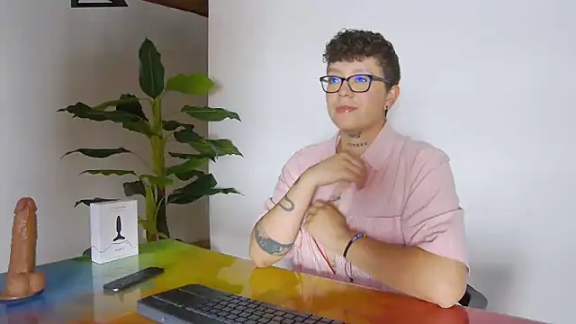 alex noa online show from 11-07-25, 07:36