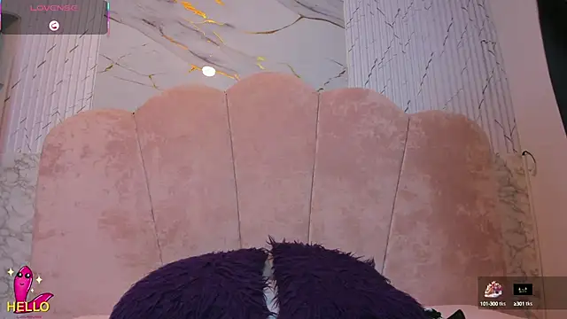 kendalltaylorr online show from 02-06-25, 03:37