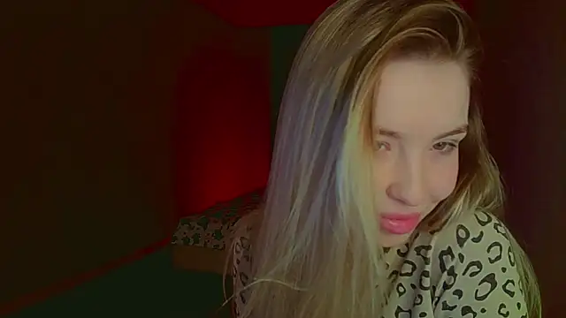 Snapshot of mia_raspberrie chatting on 03-16-25, 01:28 mia raspberrie online show from 03-16-25, 01:28